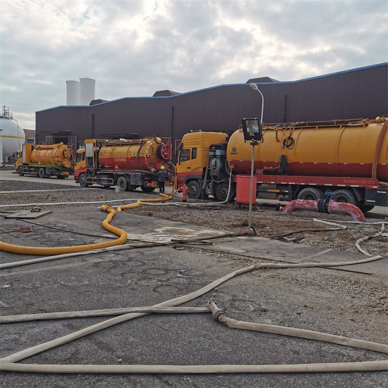 郸城污水池清理